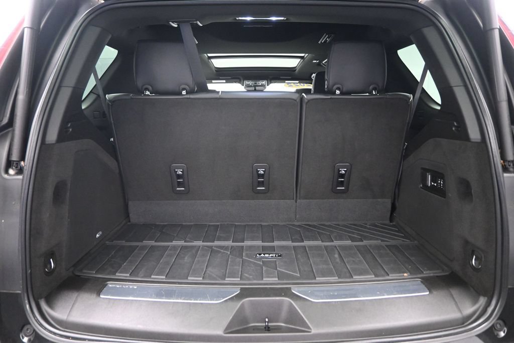 Used 2022 Cadillac Escalade Sport w/ Touring Package AWD/4WD image 29