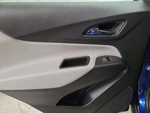 Used 2023 Chevrolet Equinox LS image 17