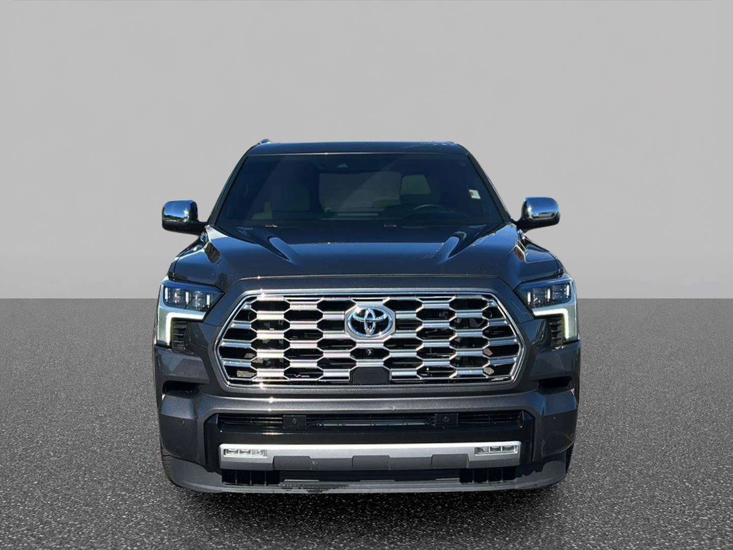 Used 2023 Toyota Sequoia Capstone AWD/4WD image 8