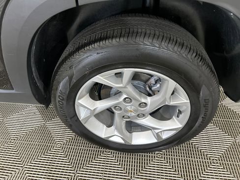 Used 2025 Chevrolet Trax LS w/ LS Convenience Package FWD image 10