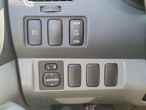 Used 2007 Toyota Tacoma PreRunner RWD image 15