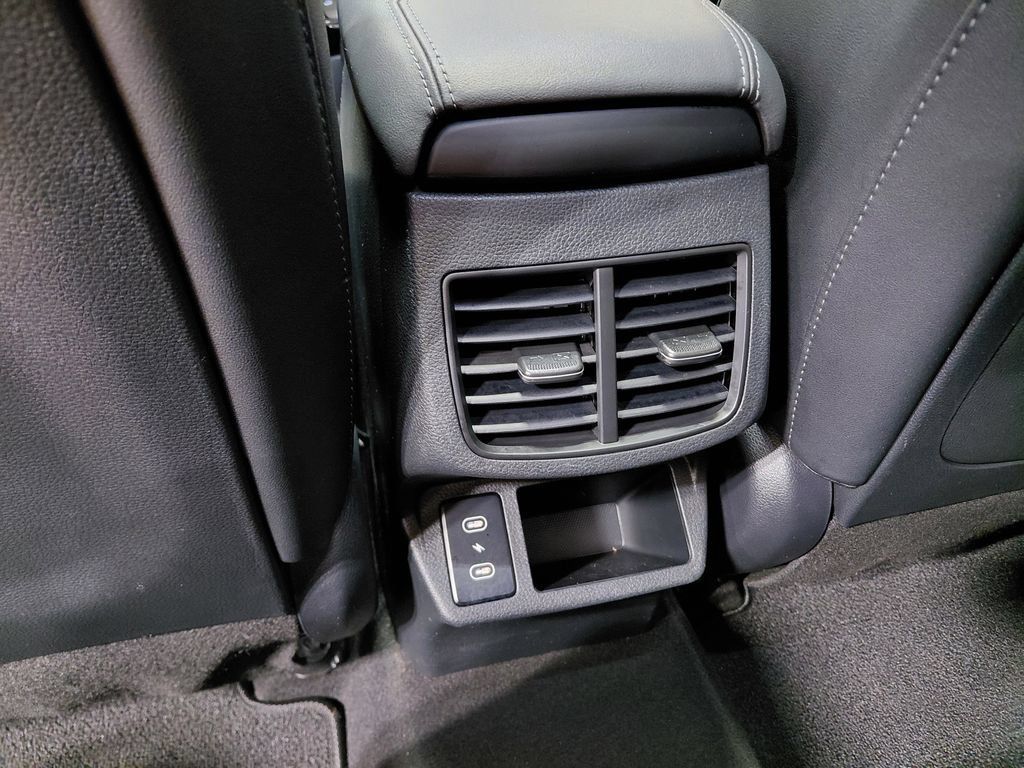 Used 2024 Kia Seltos EX AWD/4WD image 42