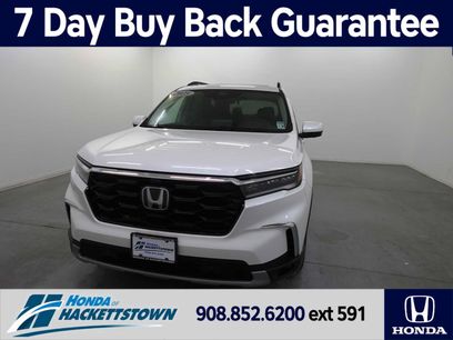 Used 2025 Honda Pilot Elite