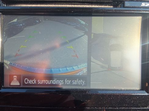 Used 2017 Nissan Rogue Sport SL w/ SL Premium Package image 21