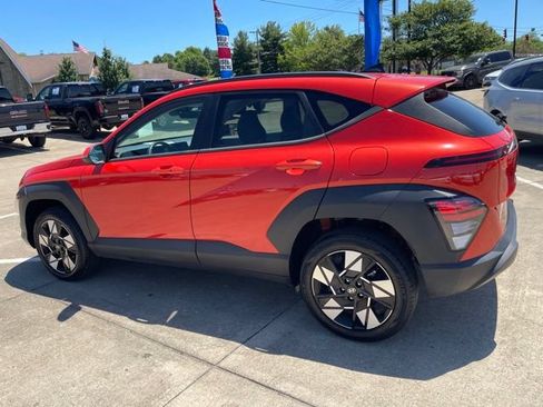 Used 2025 Hyundai Kona SEL AWD/4WD image 4