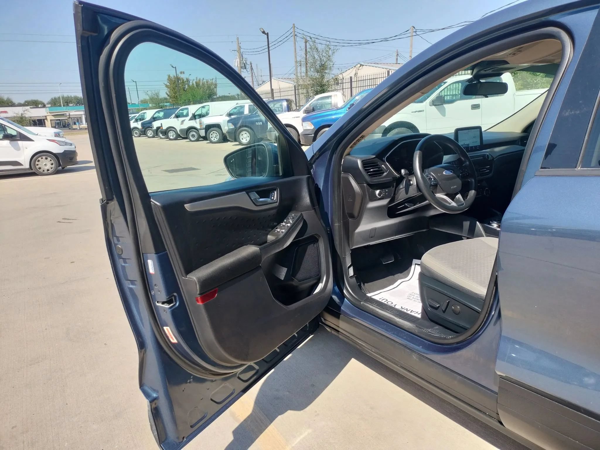 Used 2020 Ford Escape SE FWD image 20