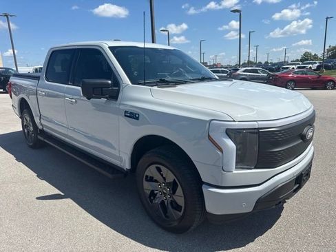 Used 2024 Ford F150 Lightning Flash AWD/4WD image 7