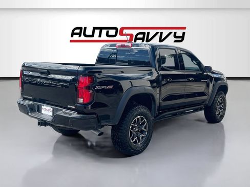 Used 2026 Chevrolet Colorado ZR2 w/ Technology Package AWD/4WD image 7
