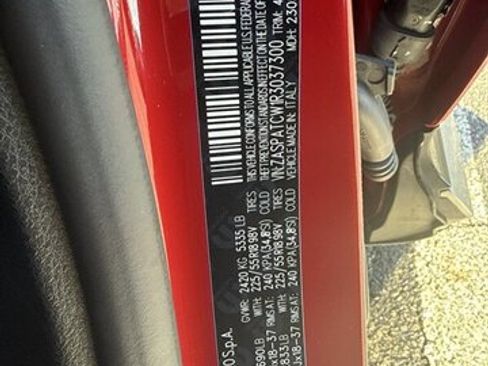 Used 2024 Alfa Romeo Tonale Ti w/ Premium Interior Package image 12