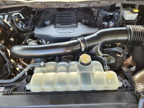 Used 2021 Ford F150 Raptor w/ Equipment Group 801A High AWD/4WD image 25