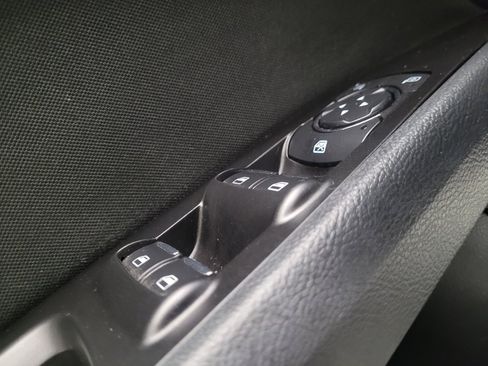 Used 2017 Ford Fusion SE w/ Equipment Group 201A FWD image 27