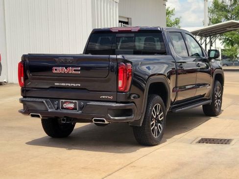 Used 2022 GMC Sierra 1500 AT4 w/ AT4 Preferred Package AWD/4WD image 5