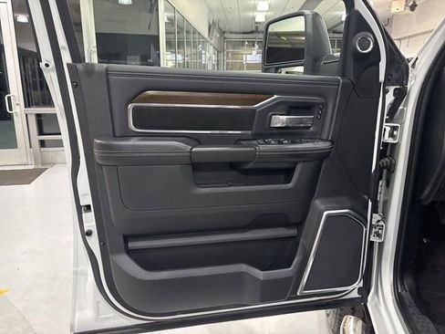 Used 2024 RAM 2500 Laramie w/ Safety Group AWD/4WD image 15