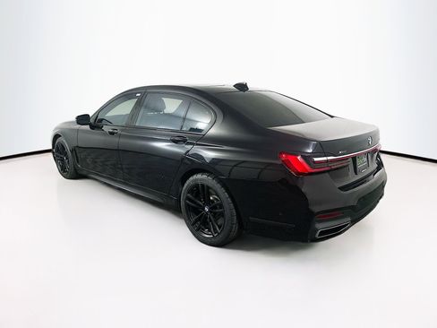 Used 2020 BMW 750i xDrive w/ Executive Package image 5