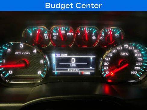 Used 2017 Chevrolet Silverado 1500 LT w/ Midnight Edition image 19