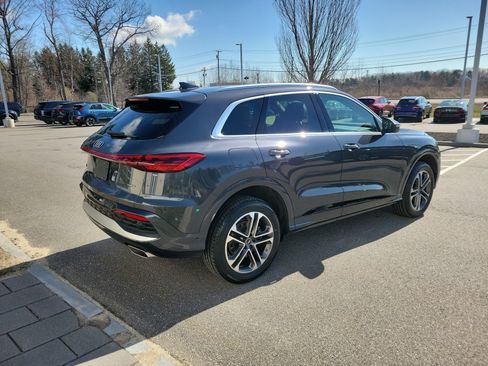 Used 2025 Audi Q5 Premium Plus w/ Premium Plus AWD/4WD image 7