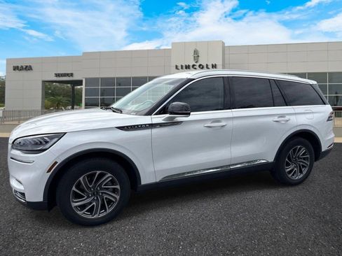Used 2023 Lincoln Aviator AWD w/ Class IV Trailer Tow Package image 7