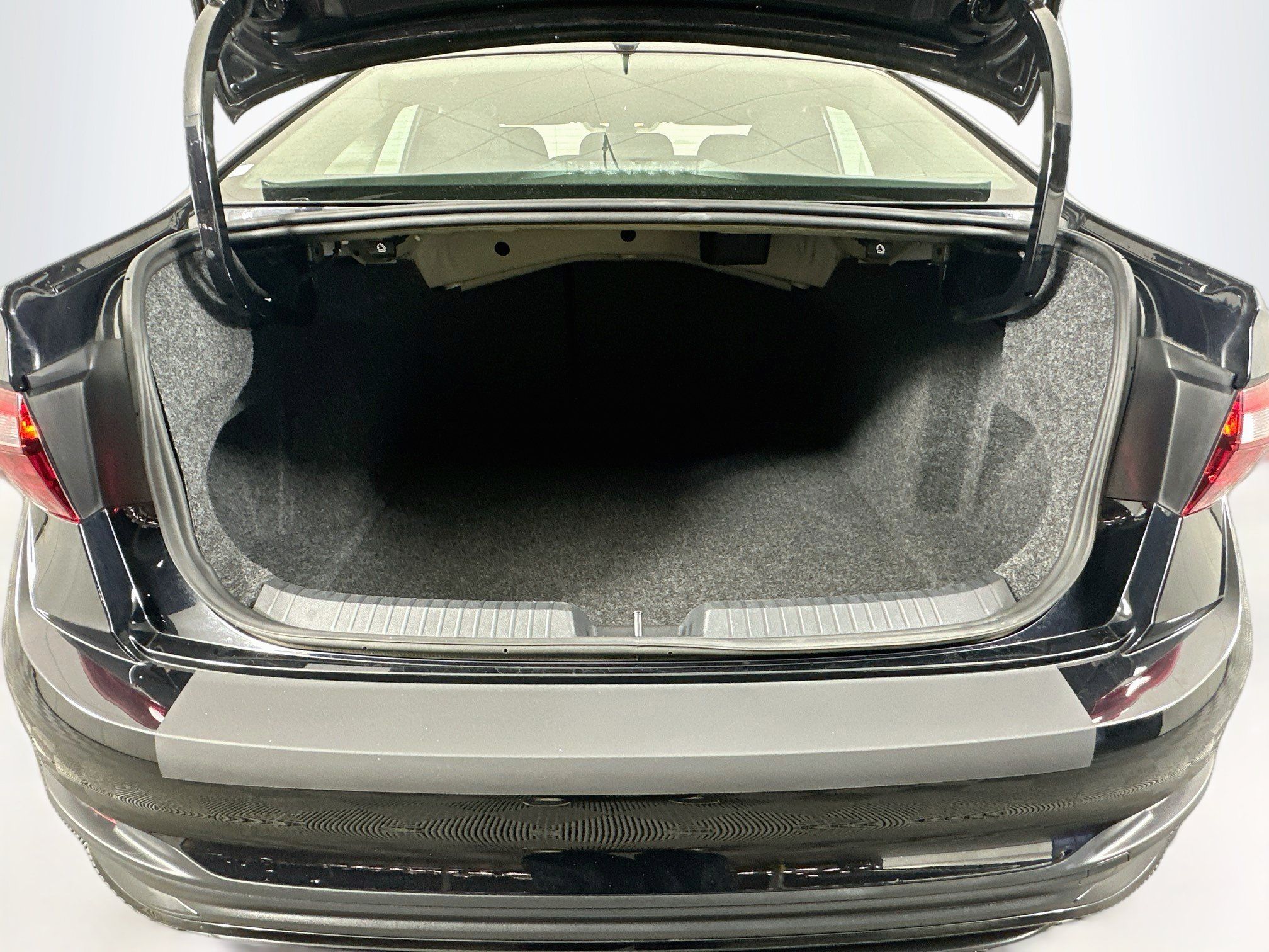 Used 2025 Volkswagen Jetta S FWD image 28