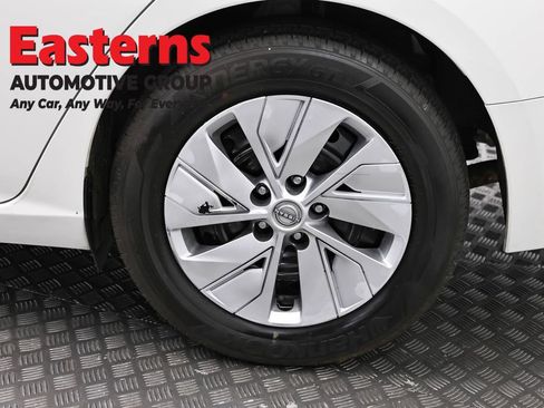 Used 2024 Nissan Altima 2.5 S FWD image 32