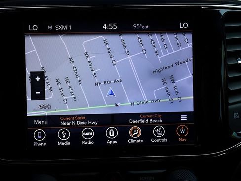 Used 2019 Jeep Grand Cherokee Laredo w/ Laredo X Package RWD image 22