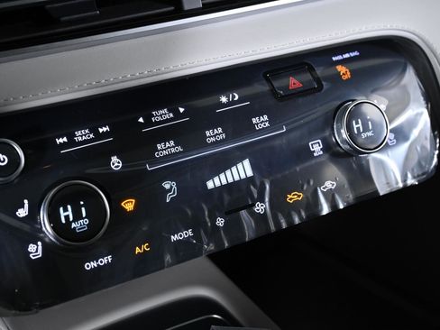 New 2026 INFINITI QX60 Luxe image 12