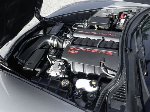 Used 2005 Chevrolet Corvette Convertible w/ Preferred Equipment Group image 12