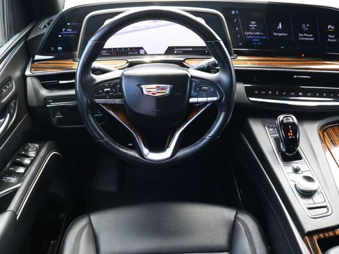 Certified 2023 Cadillac Escalade ESV Luxury RWD image 14