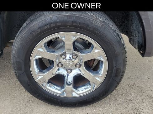 Used 2017 RAM 1500 Laramie AWD/4WD image 5