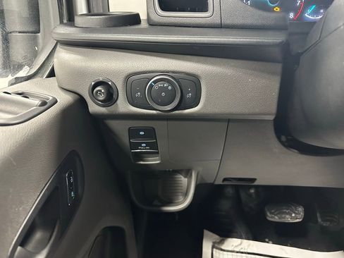 Used 2024 Ford Transit 250 148 Medium Roof Extended AWD w/ Load Area Protection Package image 17