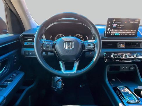 Used 2024 Honda Pilot EX-L image 5