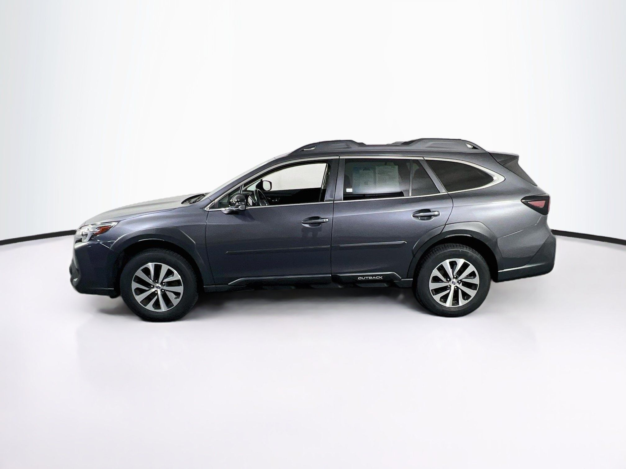 Used 2023 Subaru Outback Premium AWD/4WD image 8