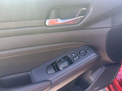 Used 2020 Nissan Altima 2.5 SR image 12