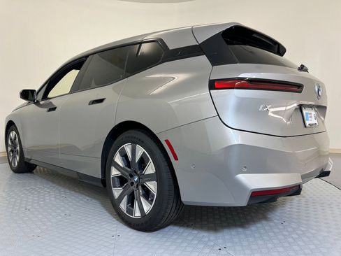 New 2026 BMW iX xDrive45 image 3