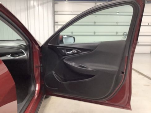 Used 2019 Chevrolet Malibu LT image 10
