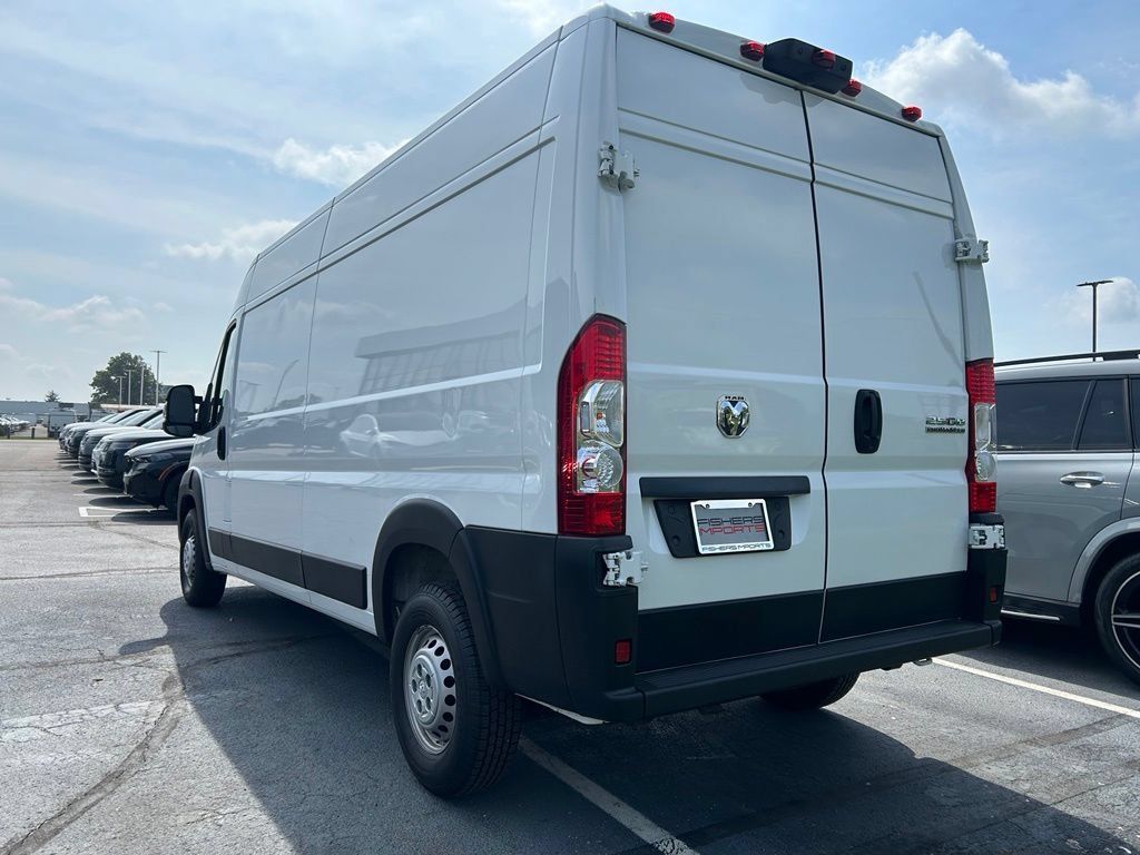 Used 2025 RAM ProMaster 2500 w/ Convenience Group FWD image 5