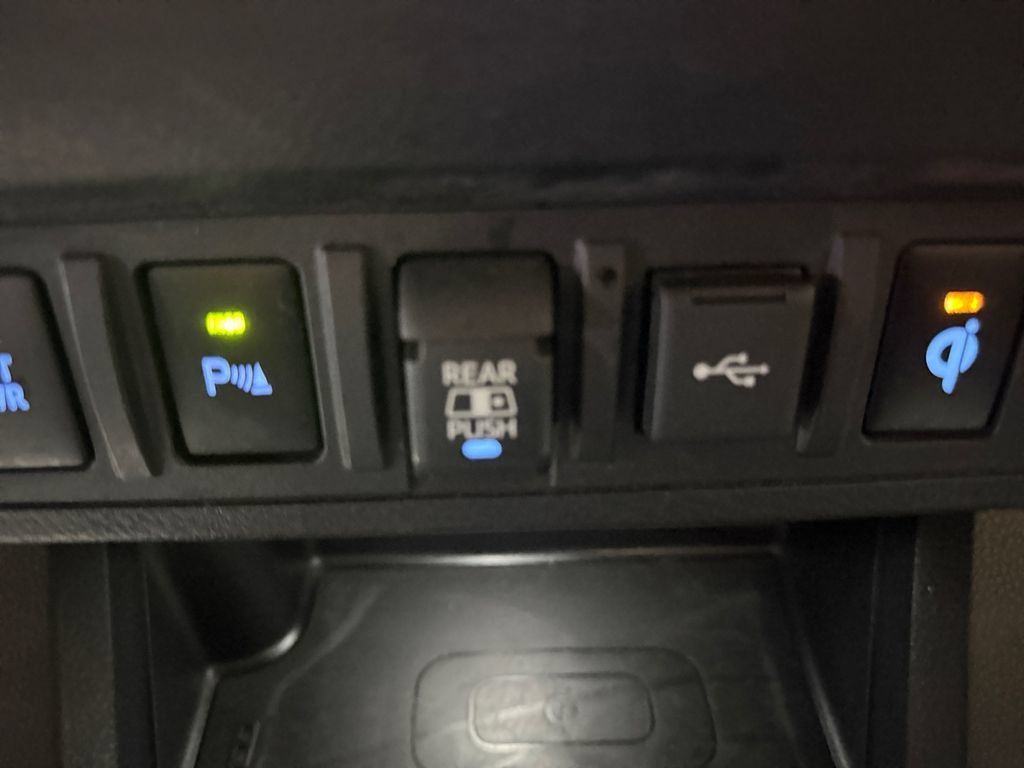 Used 2021 Toyota Tacoma TRD Pro AWD/4WD image 18