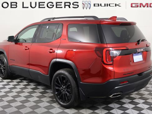 Certified 2023 GMC Acadia SLE w/ Driver Convenience Package image 6