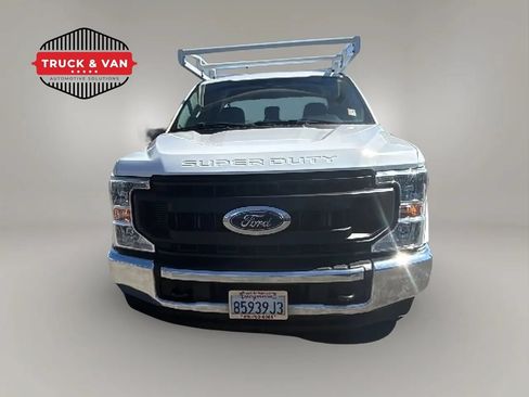 Used 2022 Ford F350 XL w/ Power Equipment Group RWD image 2