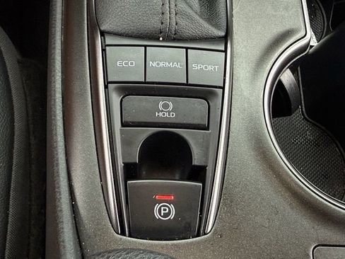 Used 2024 Toyota Camry XSE FWD image 18