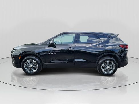 Used 2025 Chevrolet Blazer LT FWD image 4