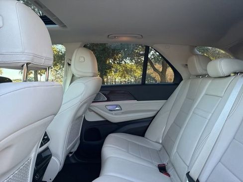 Used 2022 Mercedes-Benz GLE 350 4MATIC image 21