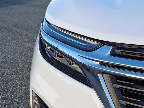 Certified 2023 Chevrolet Equinox LT image 9