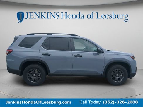 New 2026 Honda Pilot TrailSport image 3