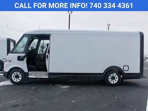 New 2025 Chevrolet Brightdrop 600 image 2