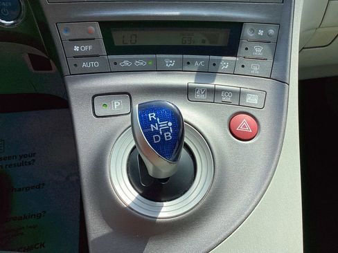 Used 2012 Toyota Prius Two image 15