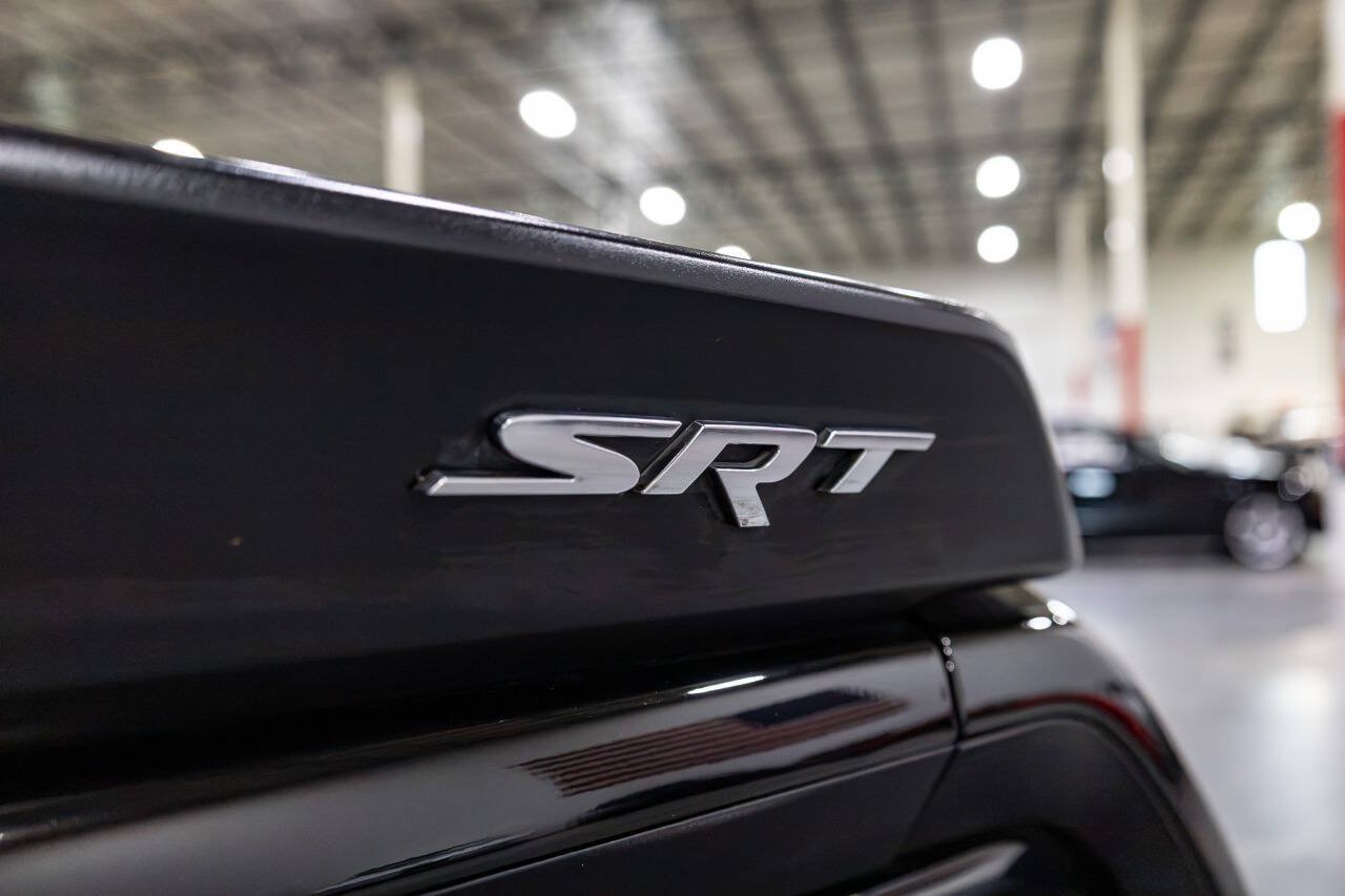 Used 2016 Dodge Challenger SRT Hellcat RWD image 25