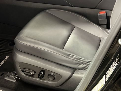 Used 2023 Lexus RX 350h image 14