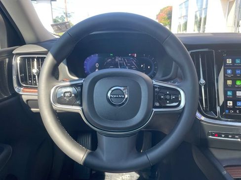 Used 2024 Volvo S60 B5 Plus w/ Climate Package AWD/4WD image 19