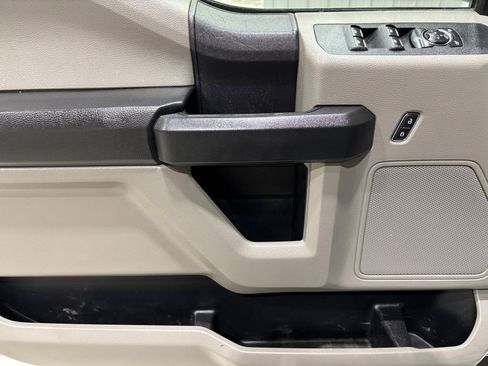 Used 2019 Ford F250 4x4 SuperCab Super Duty image 16