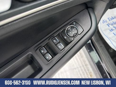 Used 2024 Ford Edge SEL AWD/4WD image 11
